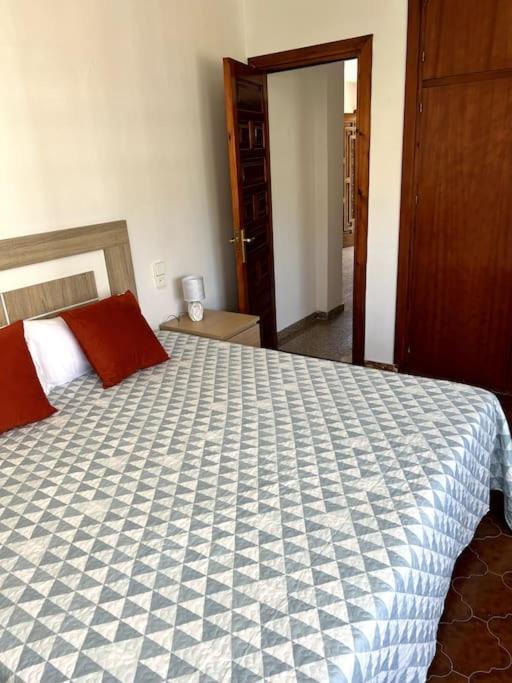 Detached Pool Villa, Idyllic Setting 450m To *