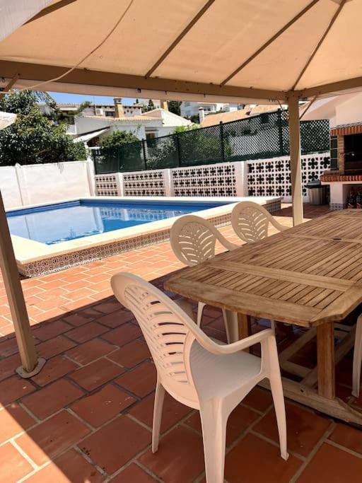 Detached Pool Villa, Idyllic Setting 450m To
