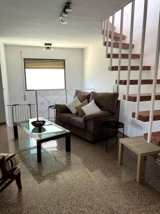 Villa Detached Pool Villa, Idyllic Setting 450m To
