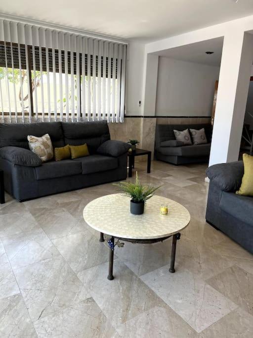 Detached Pool Villa, Idyllic Setting 450m To Caleta De Velez